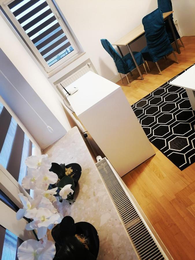 Apartament Luxbibi Apartamento Rzeszów Exterior foto